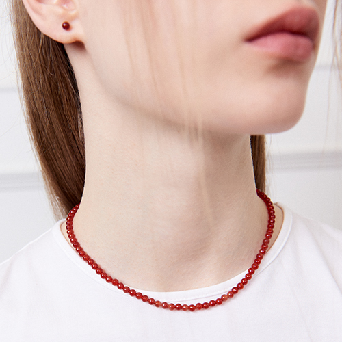 Tiny ball Necklace .2 (Red onyx)